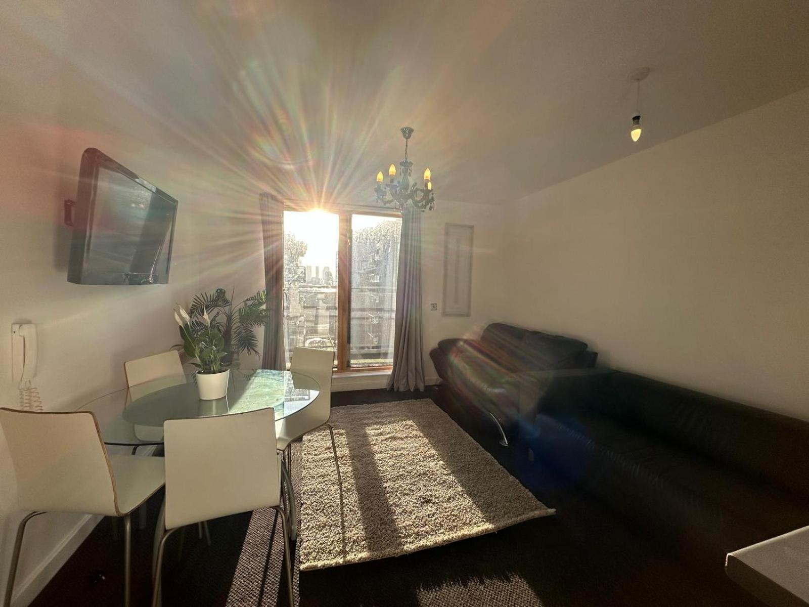 Central 2Bed 2Bath مانشستر المظهر الخارجي الصورة